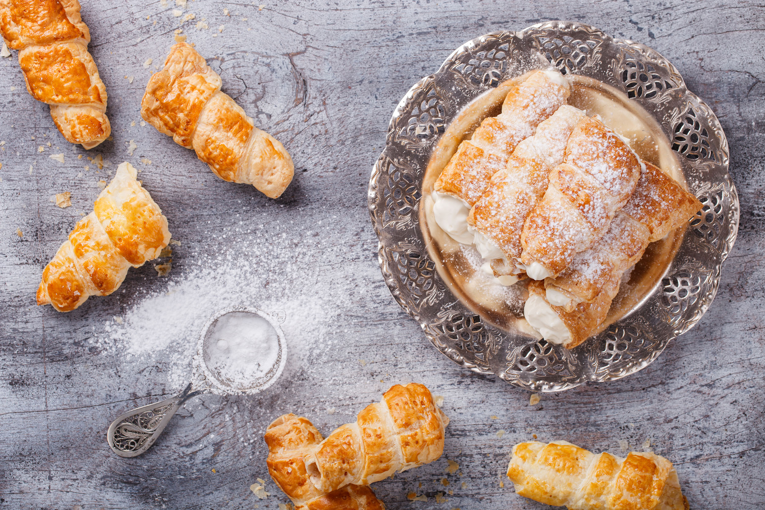 National Cream Puff Day